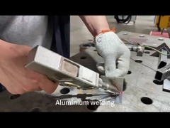 4 في 1 نوع التبريد التبريد المائي آلة لحام ليزر الألياف المحمولة للمعادن