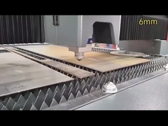 آلة القطع بالليزر CNC